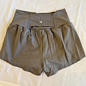 Halara High Waisted Softlyzero Airy Yoga Shorts Womens Large Khaki Gray 2 in 1